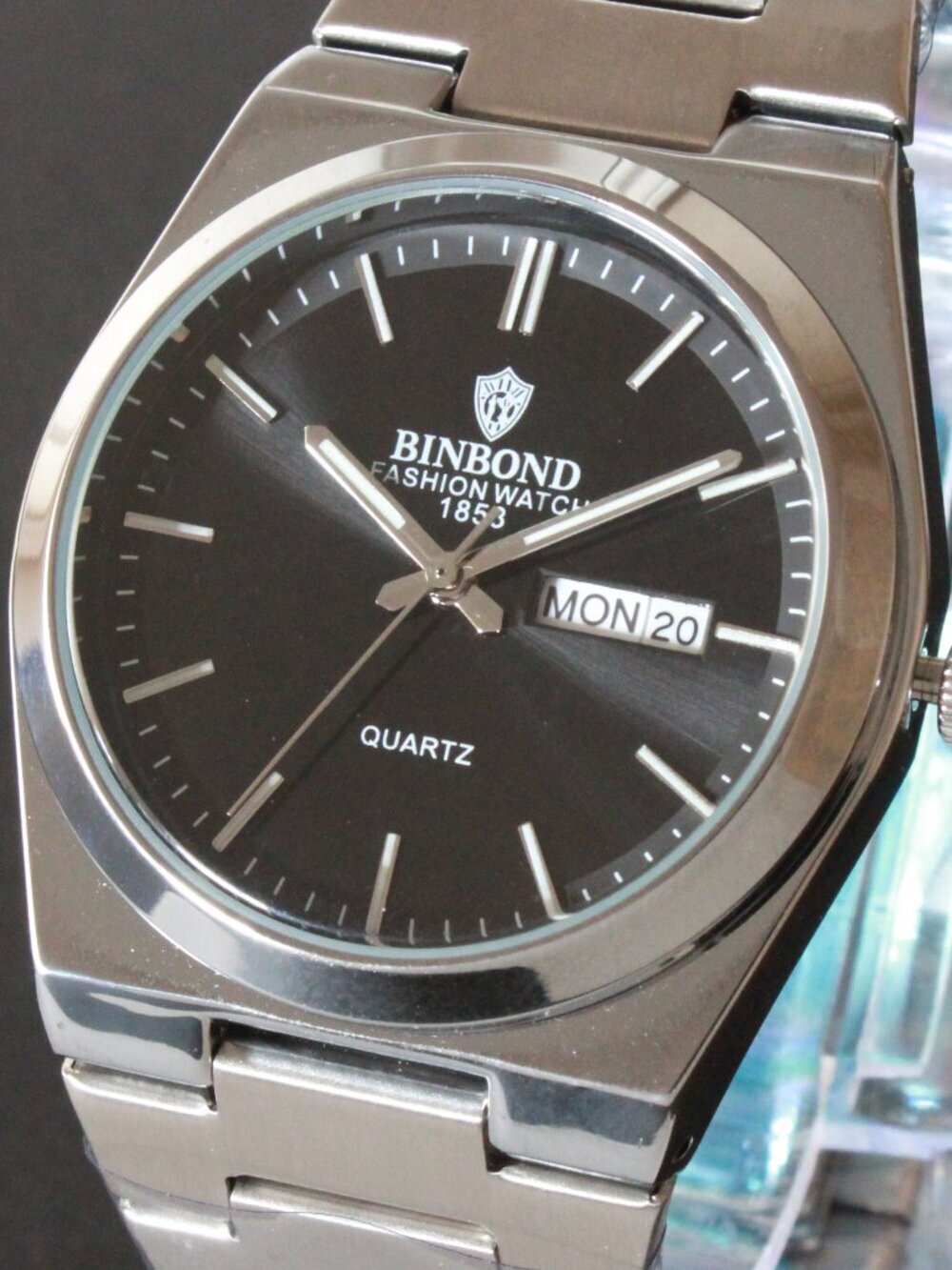 Men's Integrated Bracelet Sports Watch Stainless Steel Black Dial Quartz 40mm - Picture 7 of 8